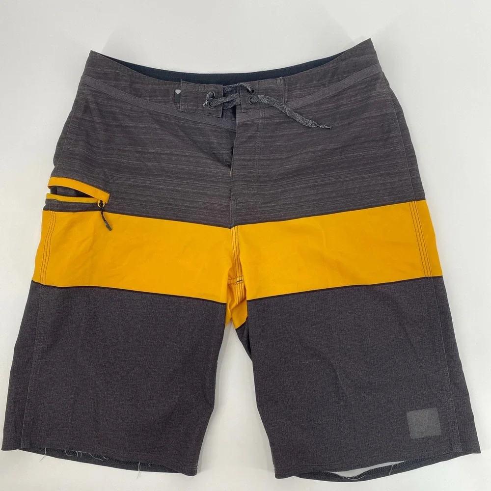 Quiksilver Board Shorts Mens 30 Charcoal Yellow Striped Surf‎ Swim Trunks Summer
